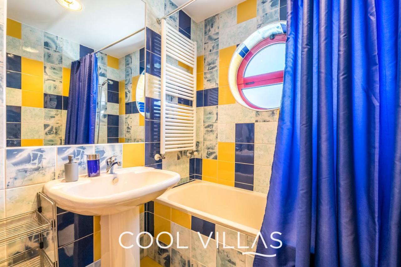 Acquamarina - 5 Bedroom, Water Front Vakantiehuis Albufeira